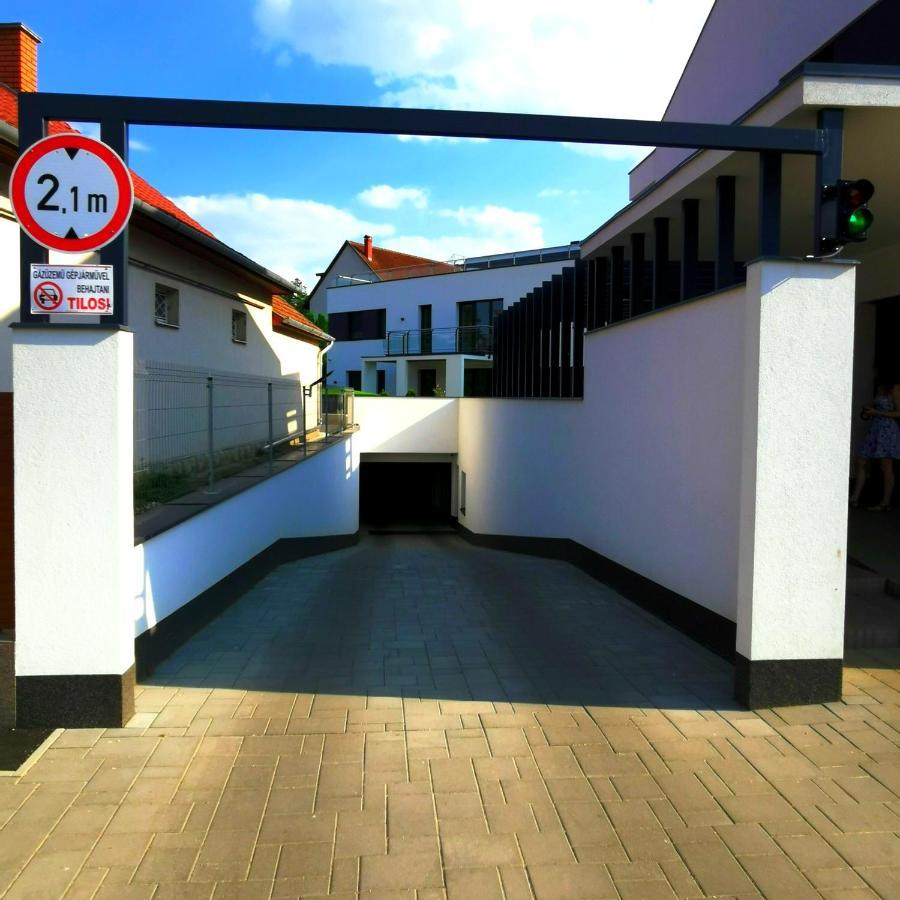 Lavida Deluxe Villa Hajduszoboszlo Luaran gambar
